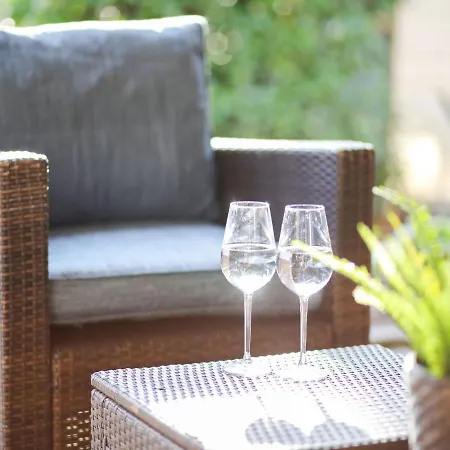 Tatil Evi Charming In In A Recreation Park