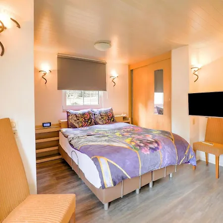 Tatil Evi Charming In In A Recreation Park